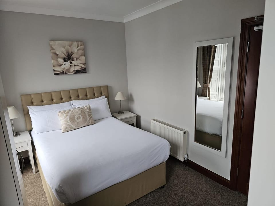 Brogans Bar & Hotel Bed and Breakfast in Meath, Co. Meath, Ireland