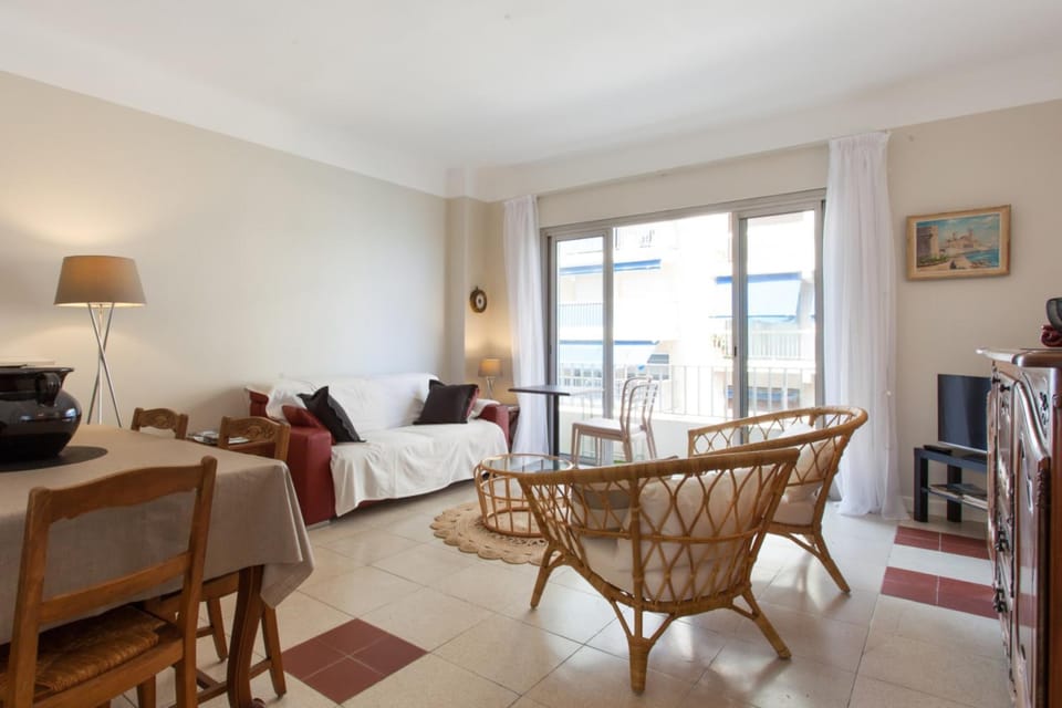 Appartement Ilette - Welkeys Apartment in Antibes