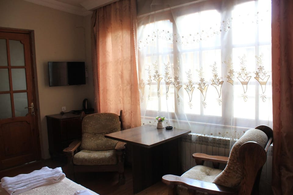 TV and multimedia, Photo of the whole room