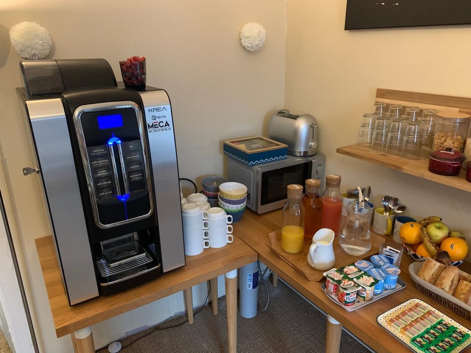 Breakfast, Buffet breakfast