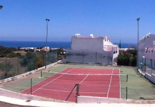 Tennis court