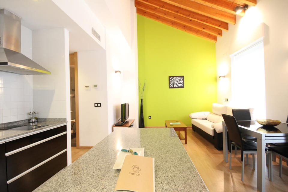 Kitchen or kitchenette, Living room, Dining area