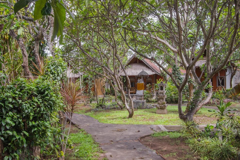 Bali Kembali Hotel Campground/ 
RV Resort in Denpasar