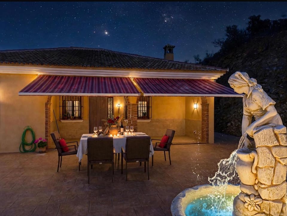 Patio, Night