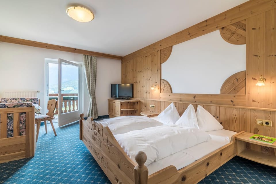Living room, Seating area, Bedroom