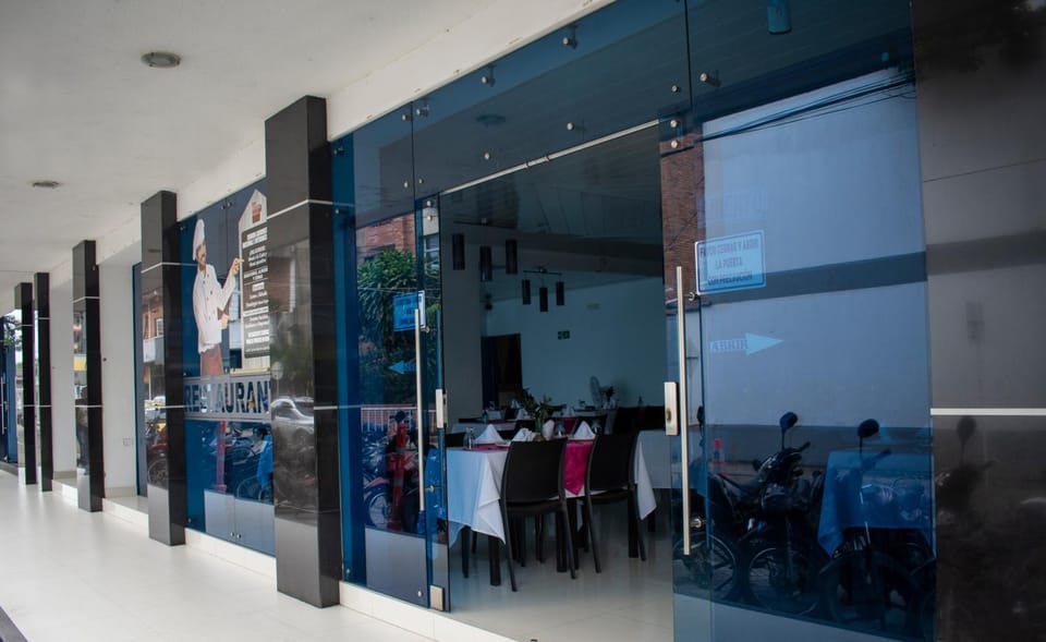 Property building, Restaurant/places to eat