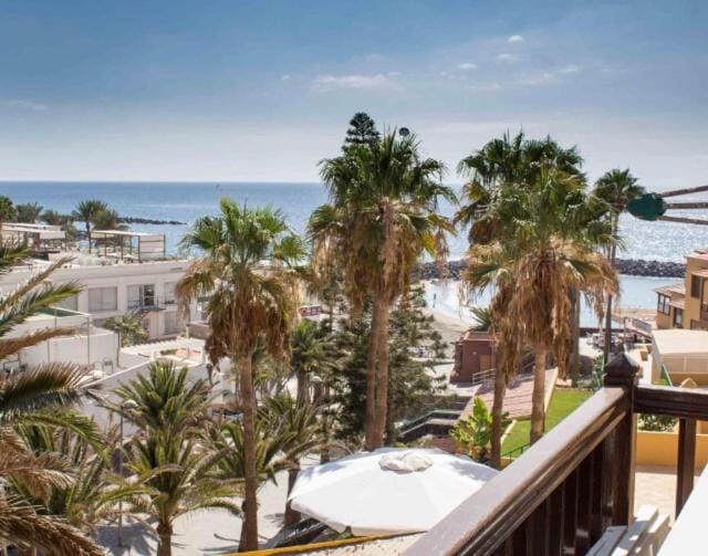 Playa Las Americas Front Line Apartment in Costa Adeje