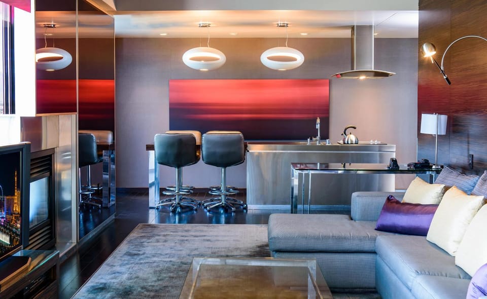 Kitchen or kitchenette, Living room