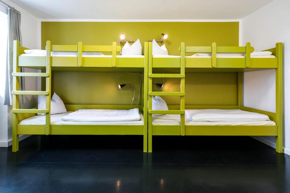 bunk bed