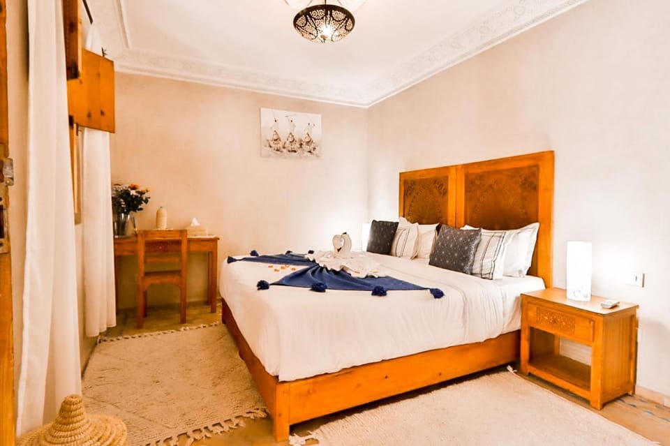 Property building, Bed, Photo of the whole room, Bedroom, furniture, furniture