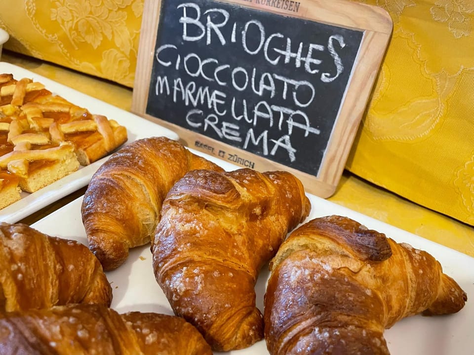 Breakfast, Continental breakfast
