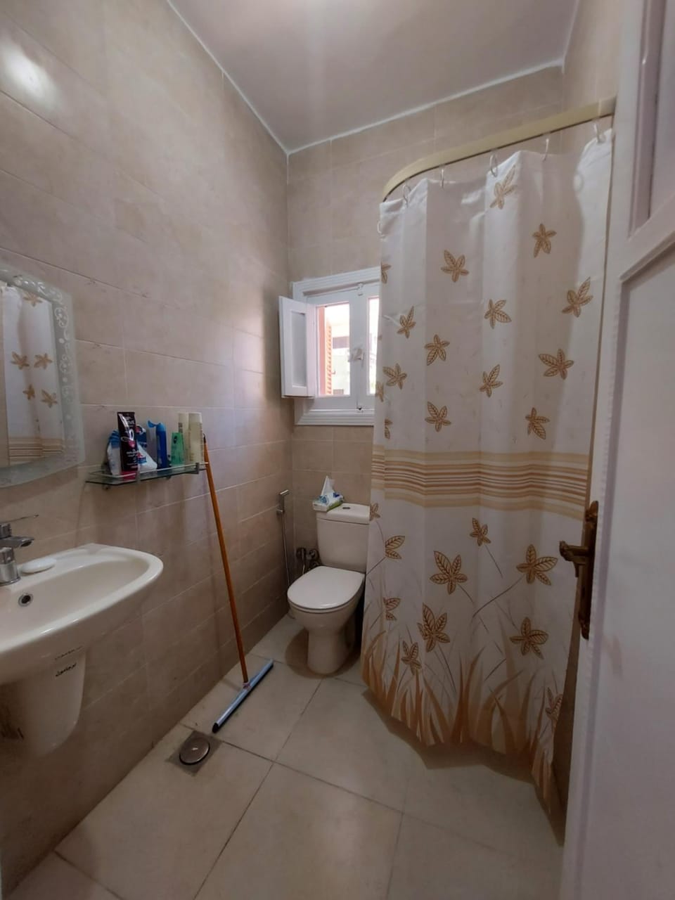 Vacation Apartments in a Private Villa with Private Beach Access House in Alexandria Governorate