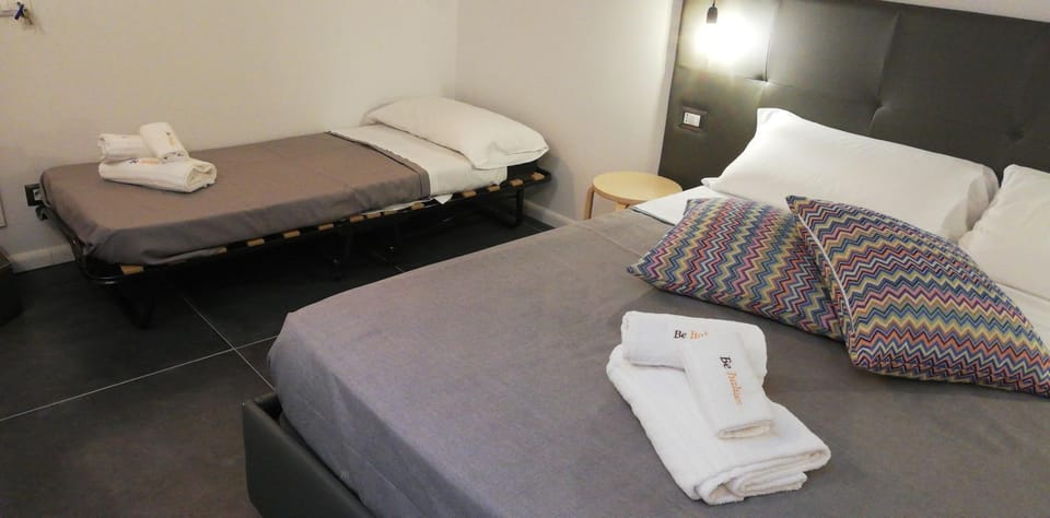 Be Italian Flat Duomo 319 Bed and Breakfast in Naples
