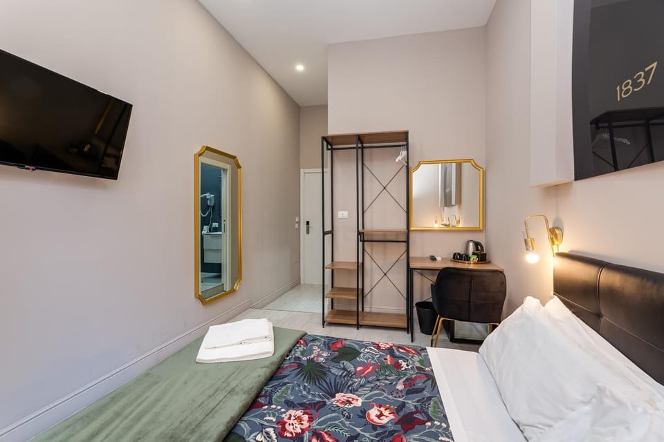Empire Suites Bed and Breakfast in Rome