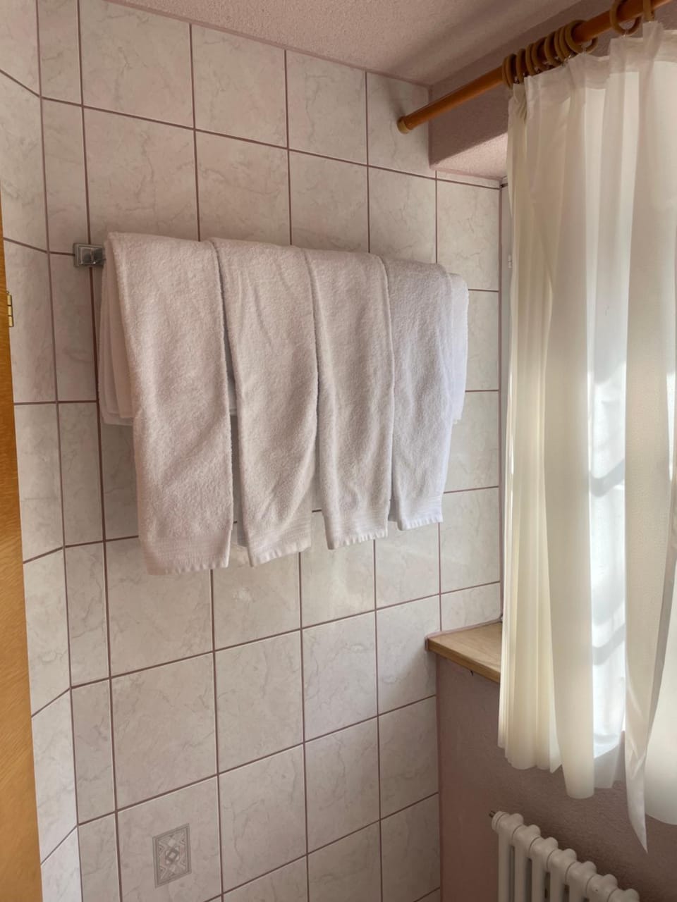 Hotel Restaurant Edelweiss Inn in Canton of Grisons