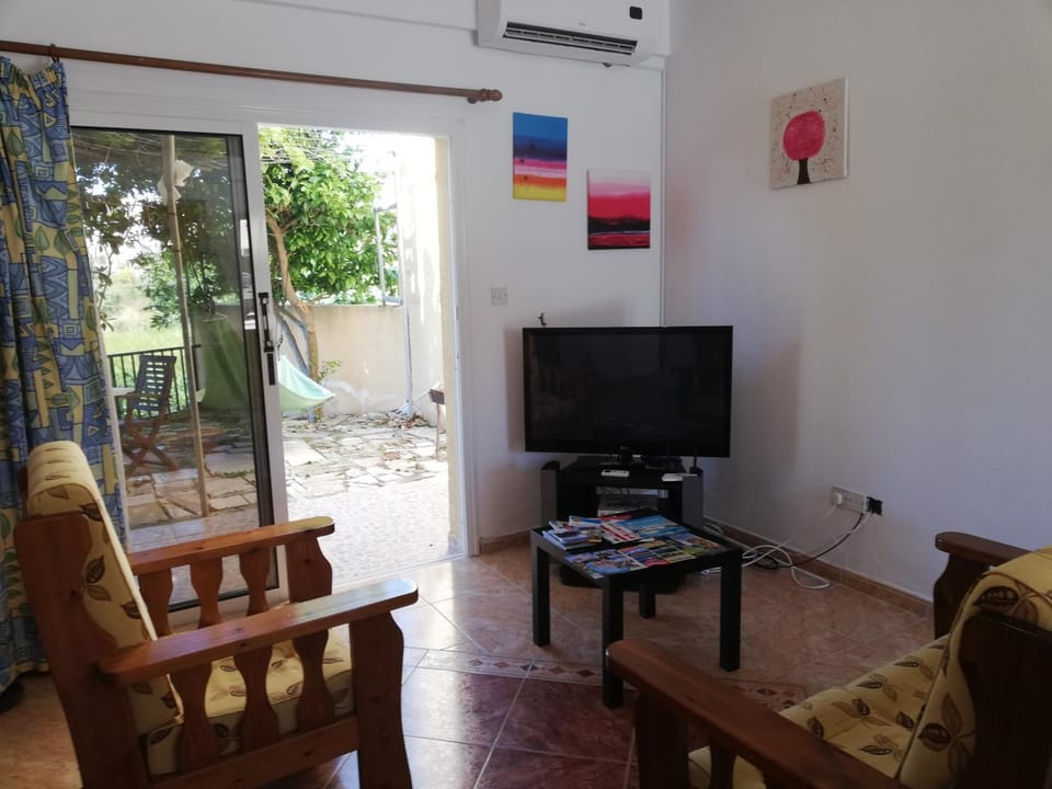 Chriselina Gottage Apartment in Paphos