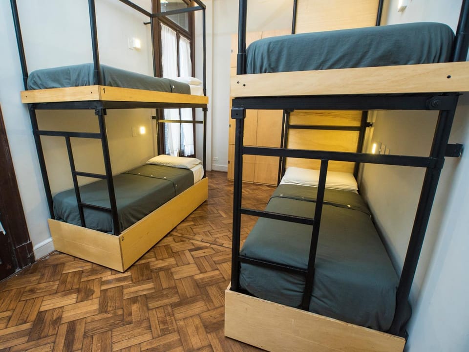 bunk bed
