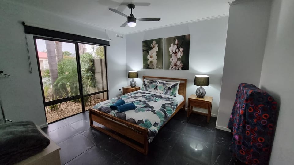 The Good Life - Two Bedroom Garden Apartment Apartment in Port Pirie