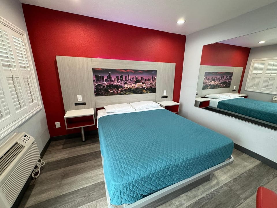 Lincoln Motel - Los Angeles, Hollywood Area Motel in Altadena