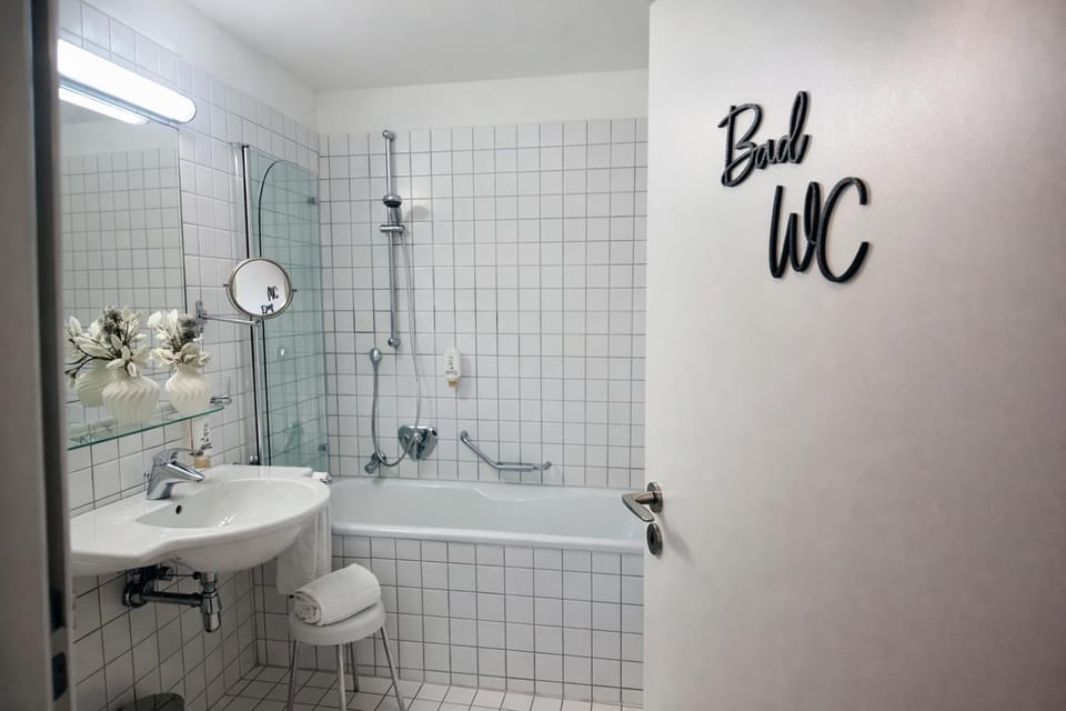 Hotel Vierseithof Luckenwalde Bed and Breakfast in Saxony-Anhalt, Germany