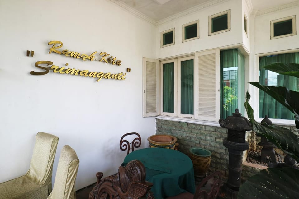 Facade/entrance, Property logo or sign