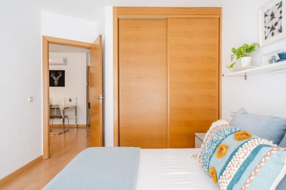 Bedroom, wardrobe