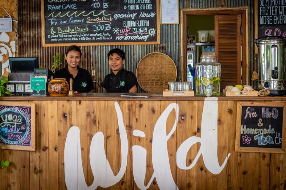 Staff, Restaurant/places to eat, Restaurant/places to eat, On site