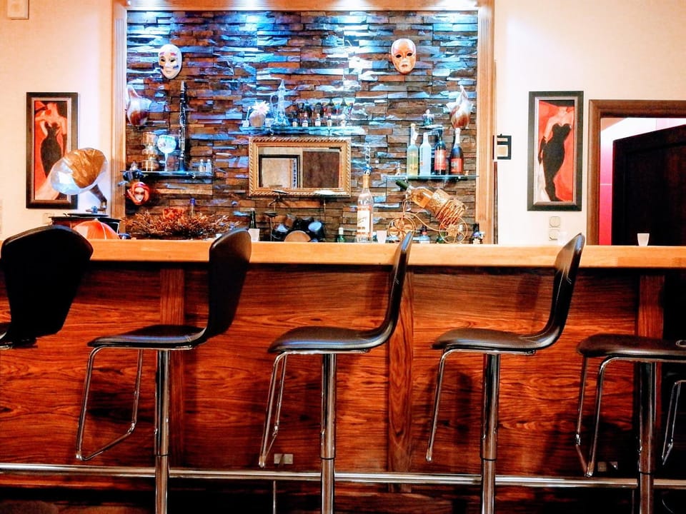 Lounge or bar
