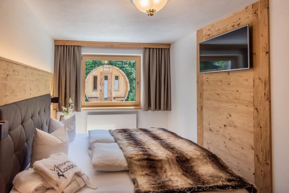 Garden, TV and multimedia, Bedroom