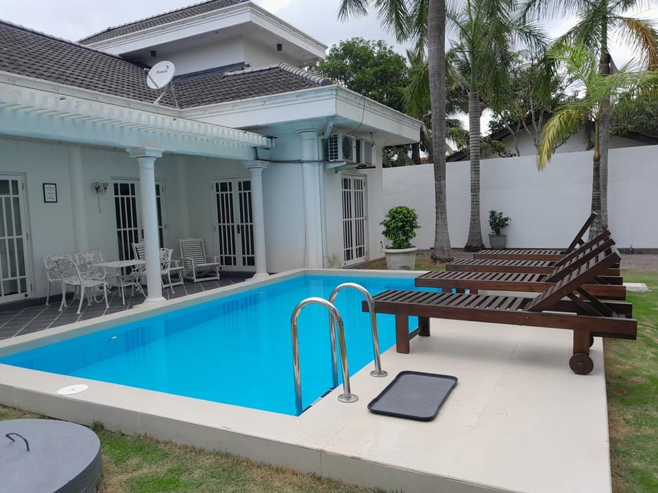 Donald Mansion Vacation rental in Negombo