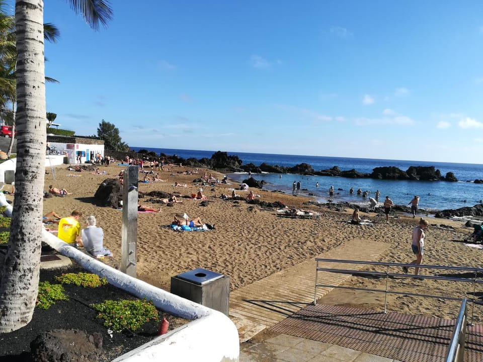 Nearby landmark, Natural landscape, Fishing, Snorkeling, Solarium, Beach, Diving, Facility for disabled guests