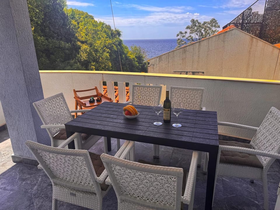 Apartment M&M Apartment in Sveti Stefan