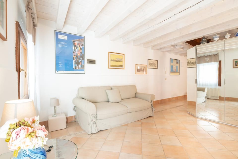 Living room, Lobby or reception