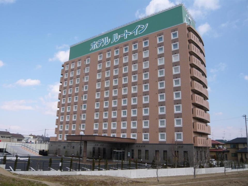 Property building, Day