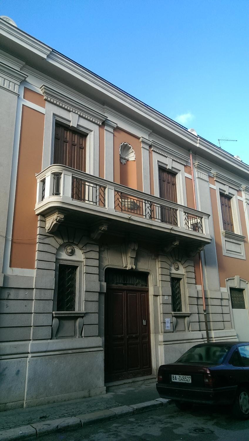 Facade/entrance