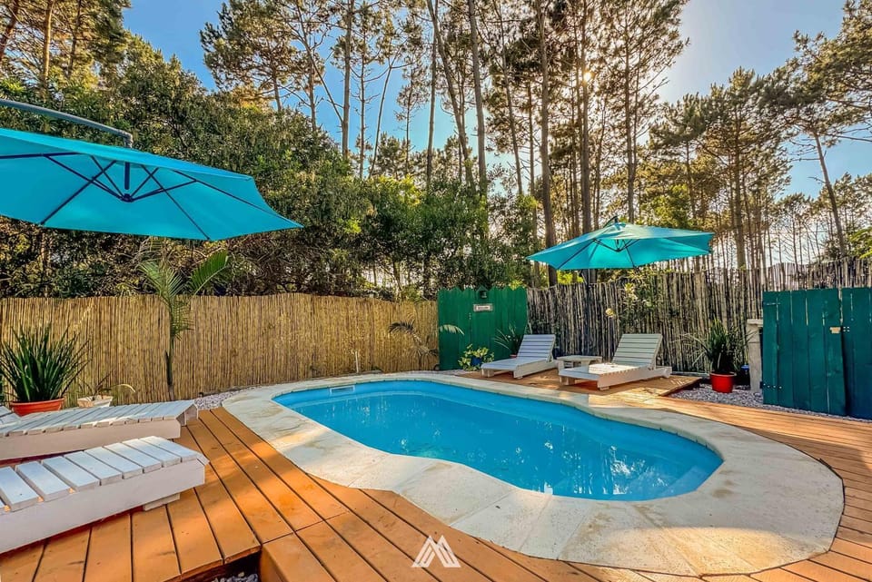 Swimming pool, Swimming pool