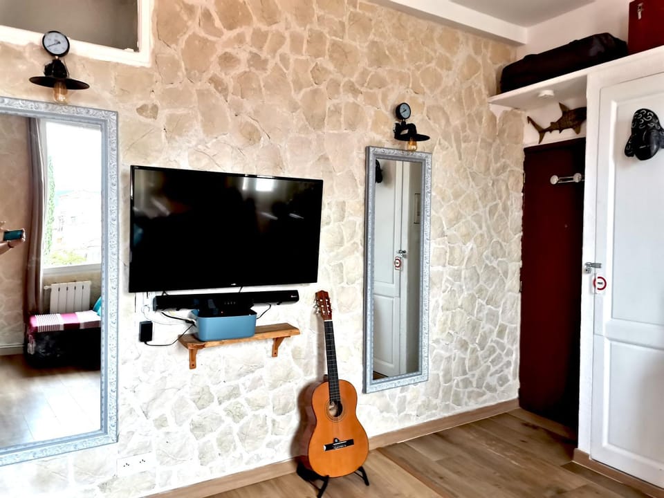 Le LUMIERE Apartment in La Ciotat