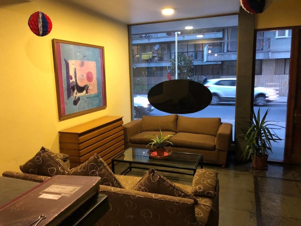 Deptos Santiago Centro-Metro Moneda Apartment in Santiago