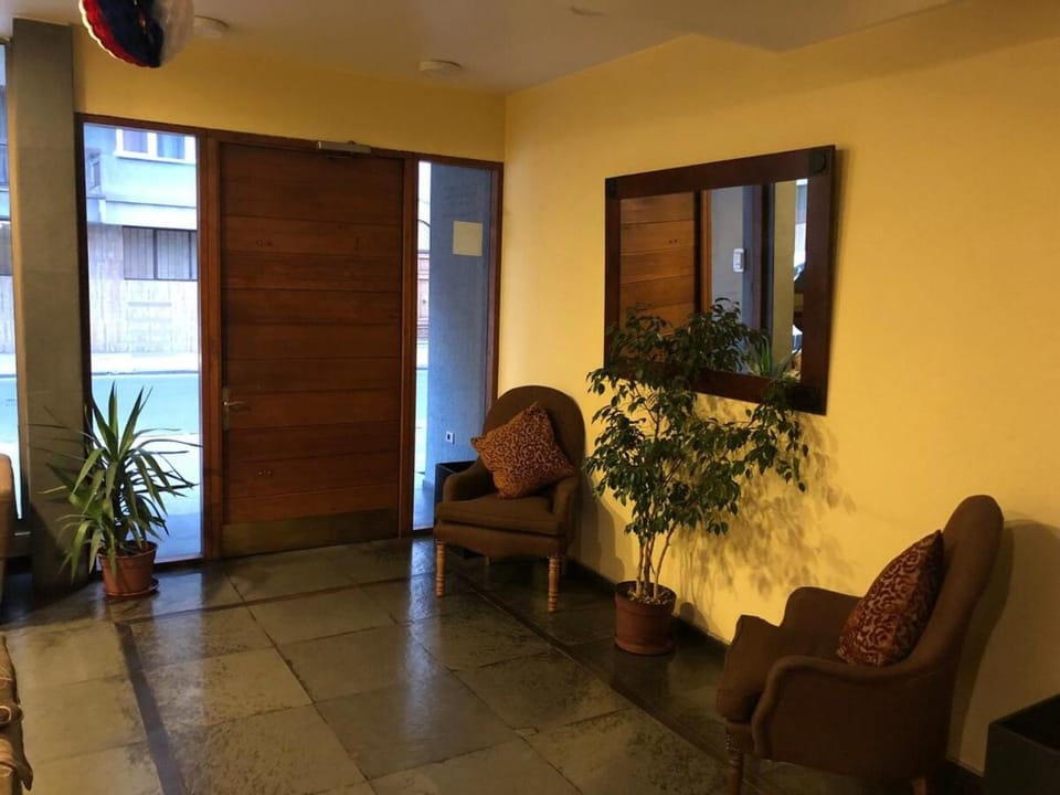 Deptos Santiago Centro-Metro Moneda Apartment in Santiago