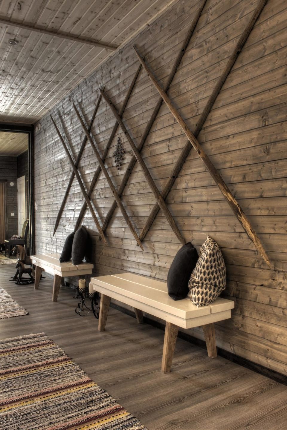 Lobby or reception, Decorative detail