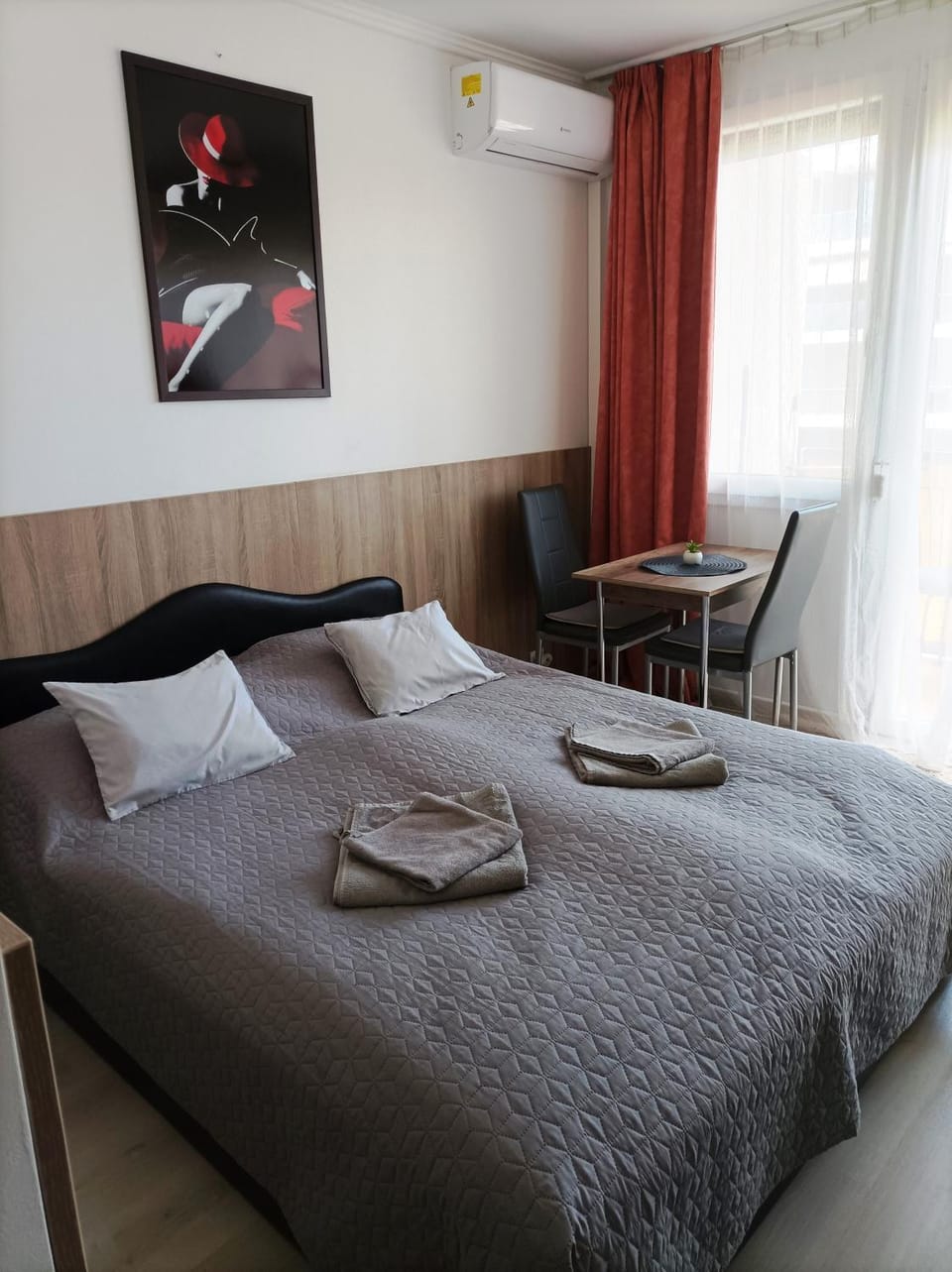 Sunrise Apartman Apartment hotel in Siófok