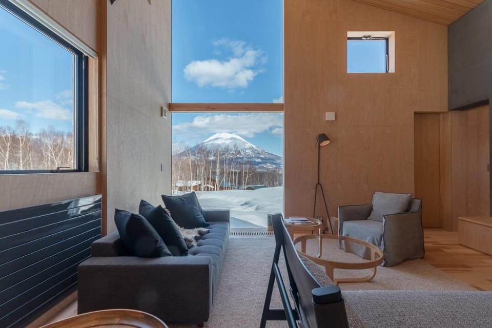 Living room, Mountain view