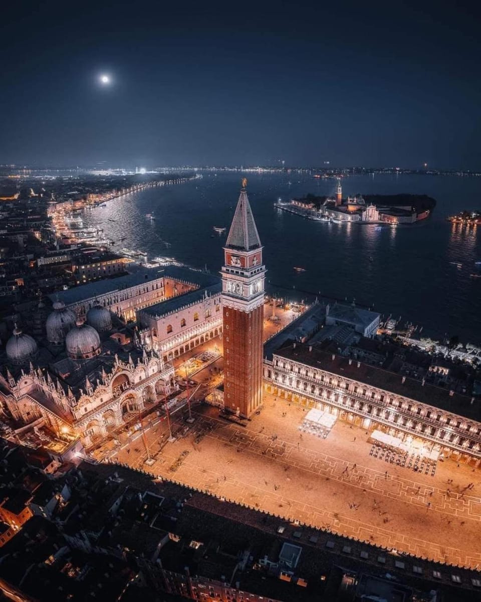 Nearby landmark, Night, Bird's eye view, City view