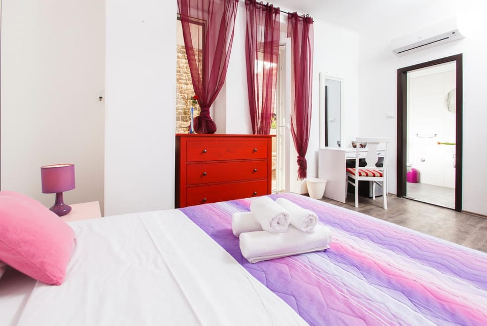 Bathroom, Seating area, Bedroom