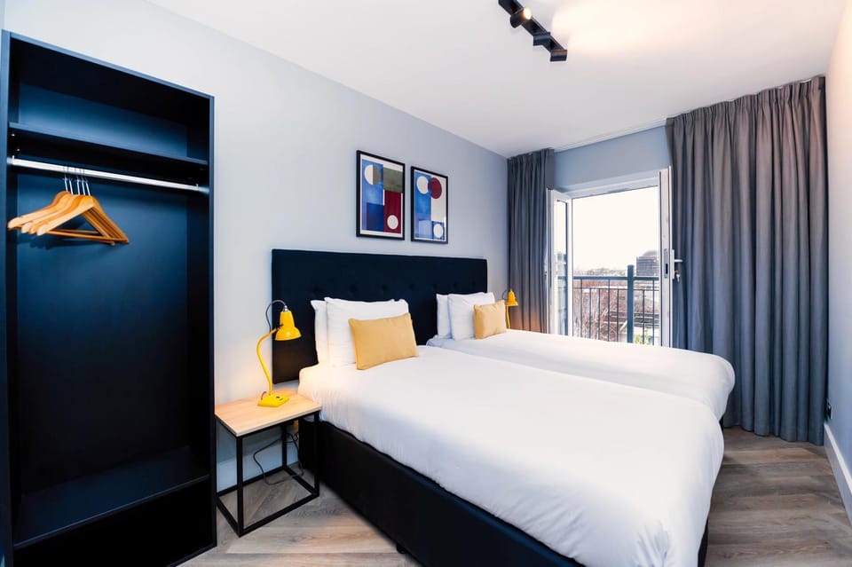 Bed, Bedroom, storage