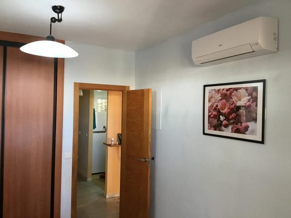 wardrobe, air conditioner
