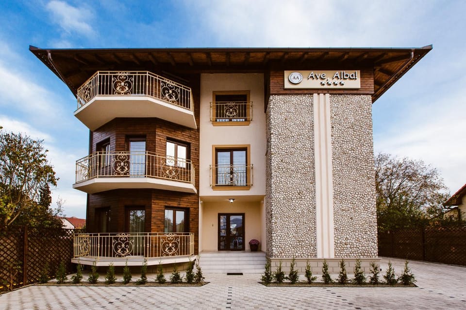 Facade/entrance, Street view