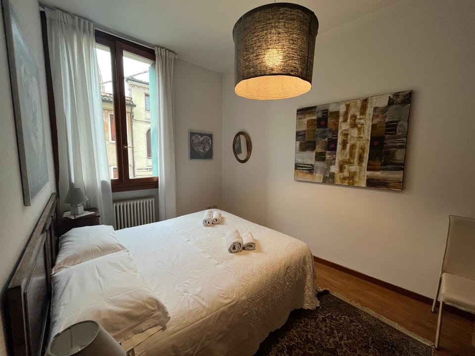 Elegant Apartment Apartment in Vicenza