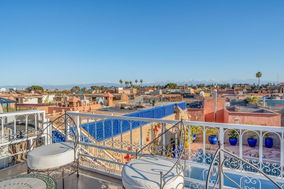 View (from property/room), Balcony/Terrace, City view