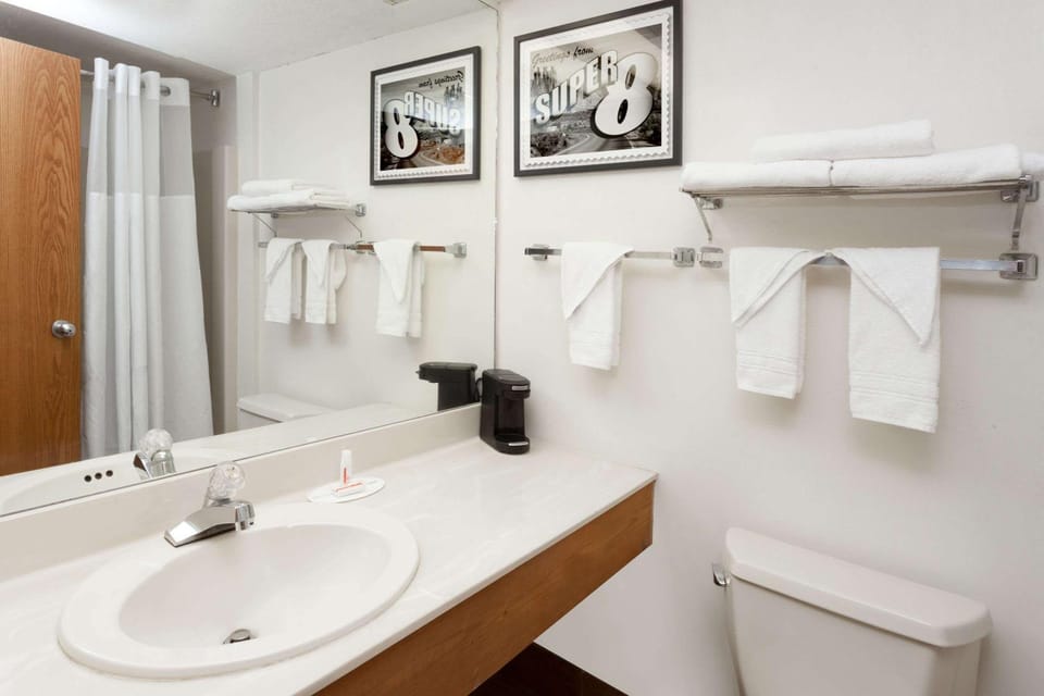 Bathroom, Photo of the whole room, On site